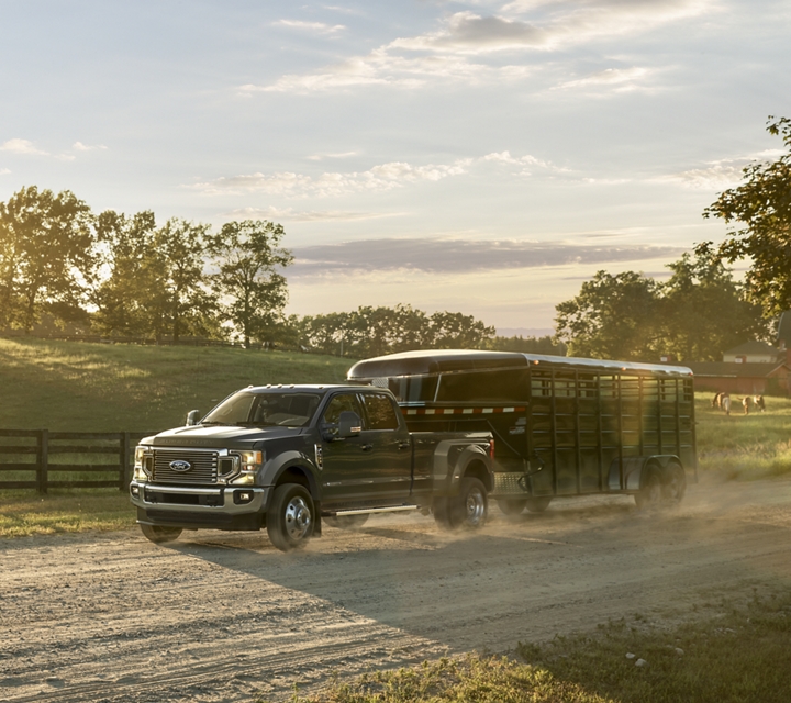 2020 Ford F-250 vs Chevrolet Silverado 2500HD Performance