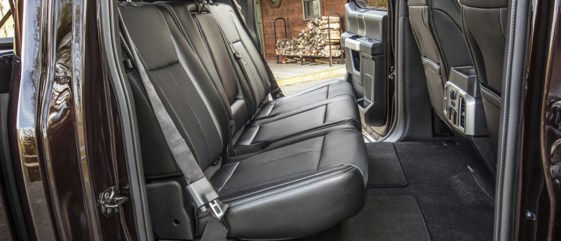 2020 Ford F-150 vs Ram 1500 Interior