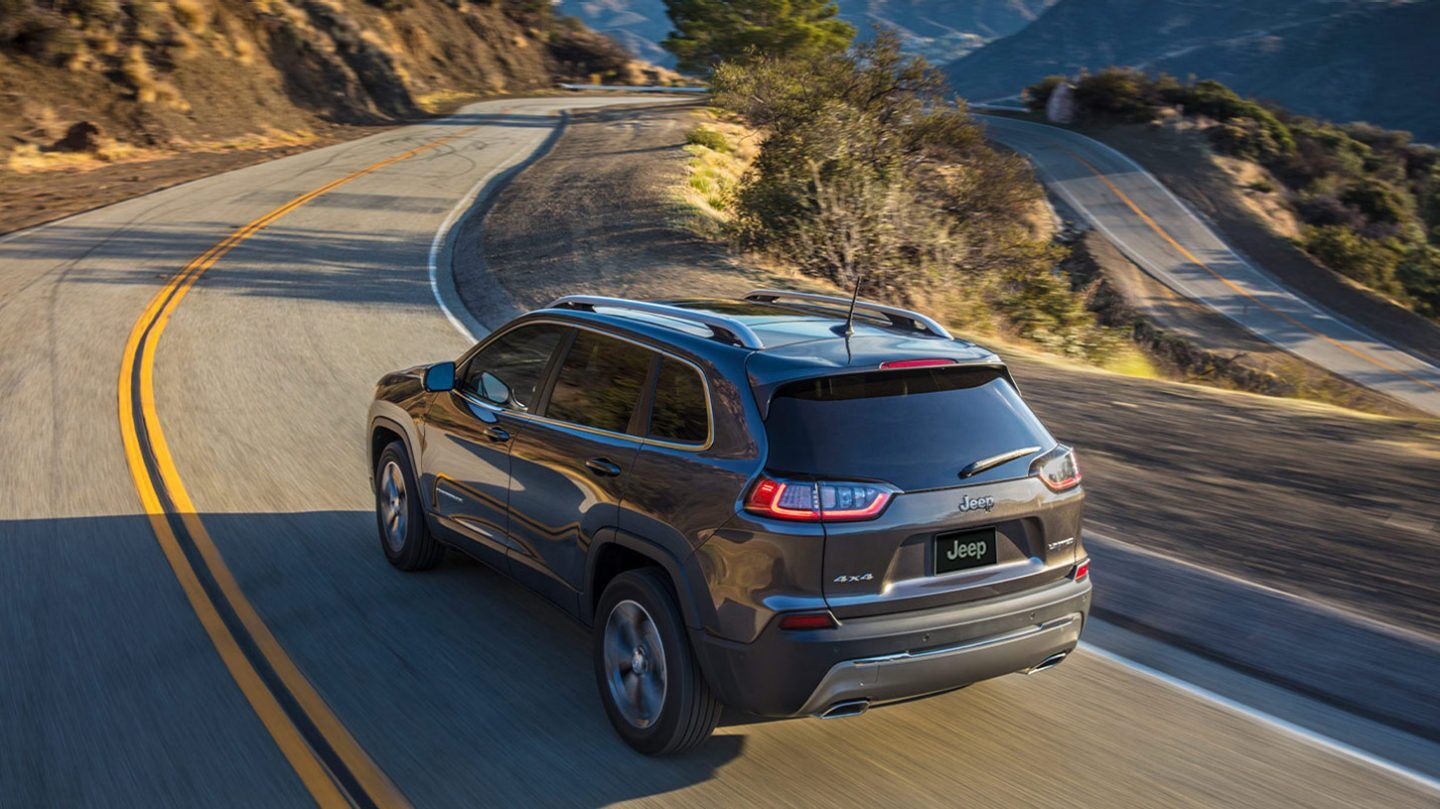 2020 Jeep Cherokee vs Subaru Forester Exterior