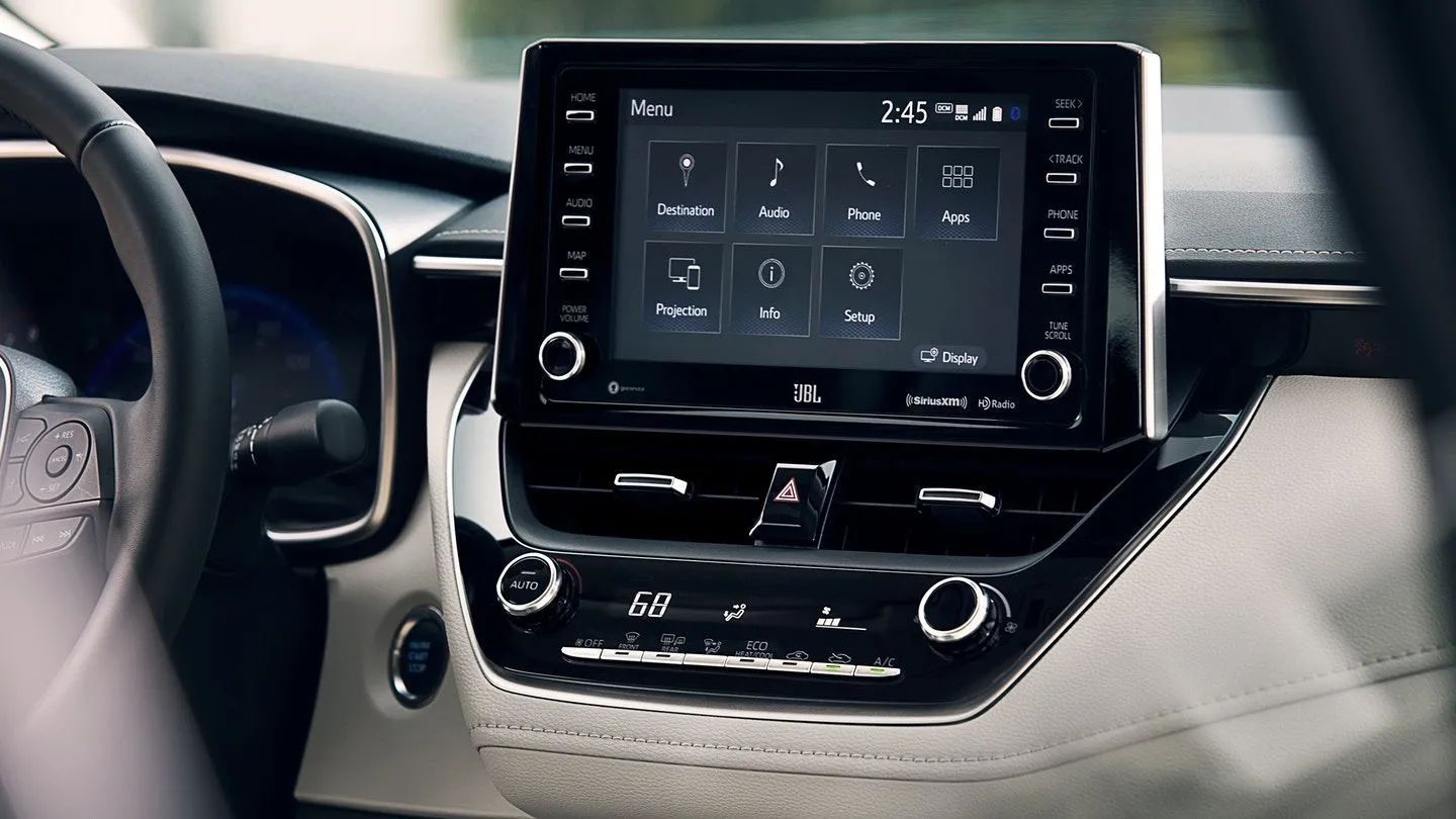 2020 Toyota Corolla vs Honda Civic Technology?