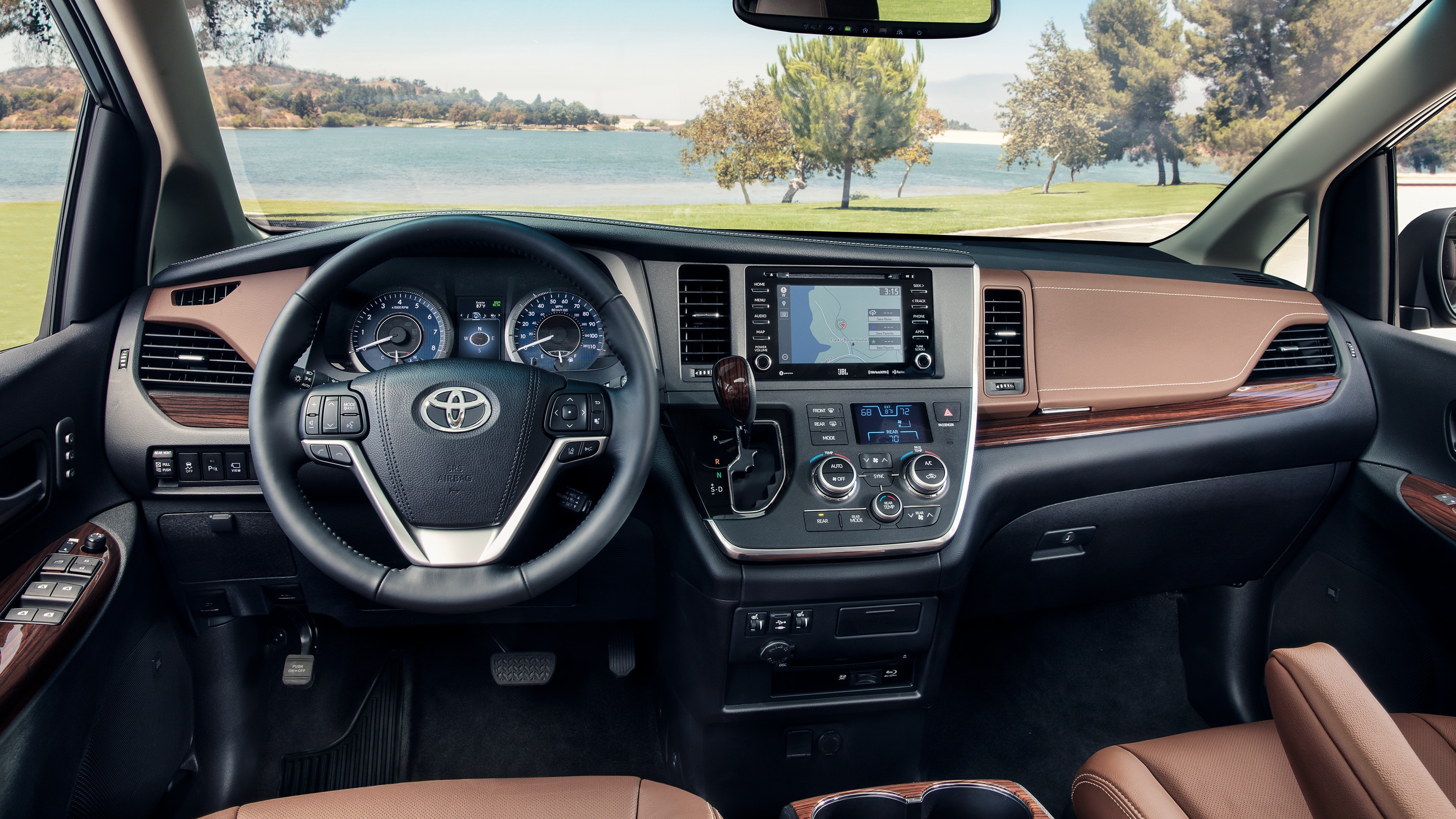 2020 Toyota Sienna Technology Features