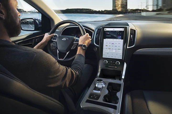 2021 Ford Edge Interior Features