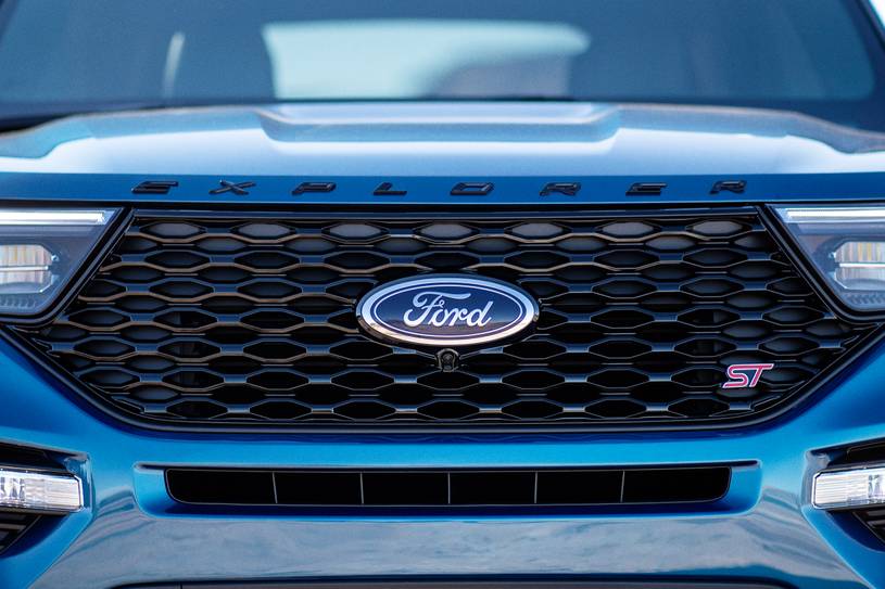 2021 Ford Explorer vs Honda Pilot Performance