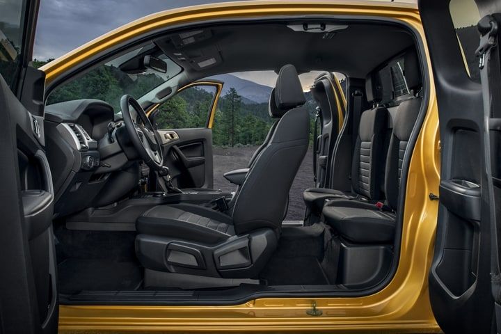 2021 Ford Ranger vs Toyota Tacoma Interior