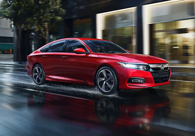 Baron Honda has the new 2019 Honda Accord Hybrid in Patchogue, NY