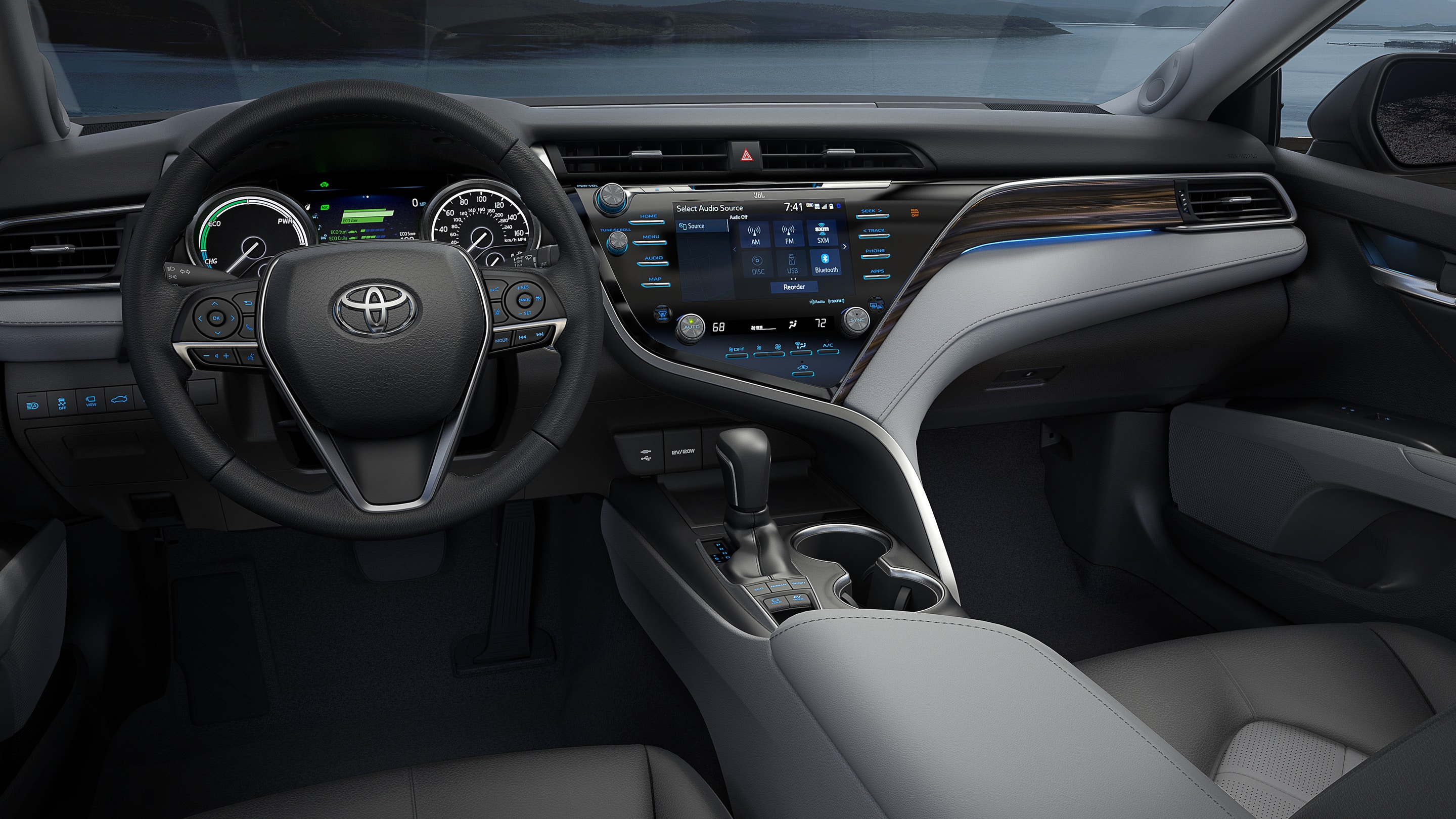 2019 Toyota Camry Technology in Elgin, IL
