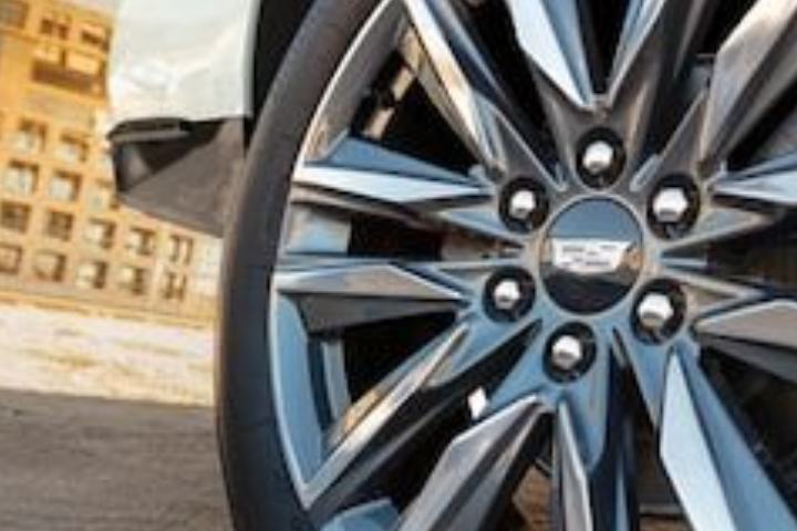 New & Used Cadillac Dealership near Naperville, IL
