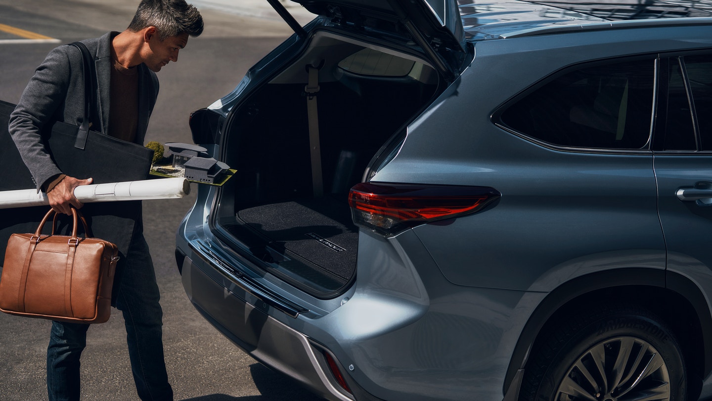 New 2021 Toyota Highlander Performance 