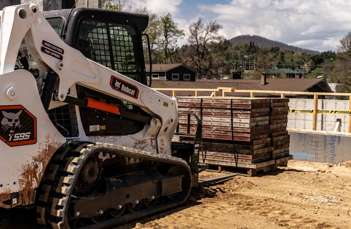 Compact Track Loaders vs. Skid-Steer Loaders