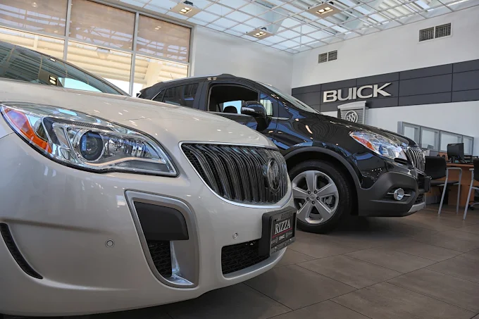 Buick vehicles on the Rizza Buick GMC showroom floor